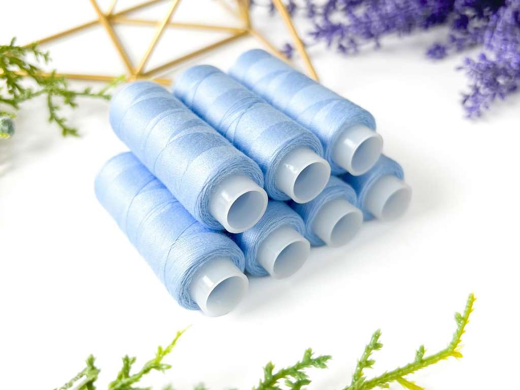 Нитки швейные для трикотажа, Omega 282, голубой, №120  200м, 812Н